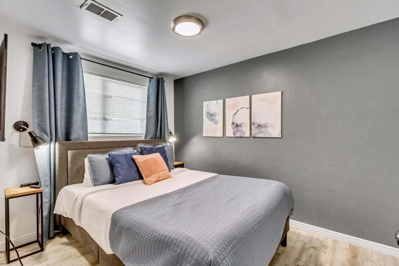 Cozy For Bookworms - Laundry - King Bed - Parking Apartment Salt Lake City Exterior photo